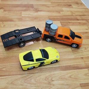 Corvette and Silverado (with trailer and 5 barrels) Plastic Toy vehicles